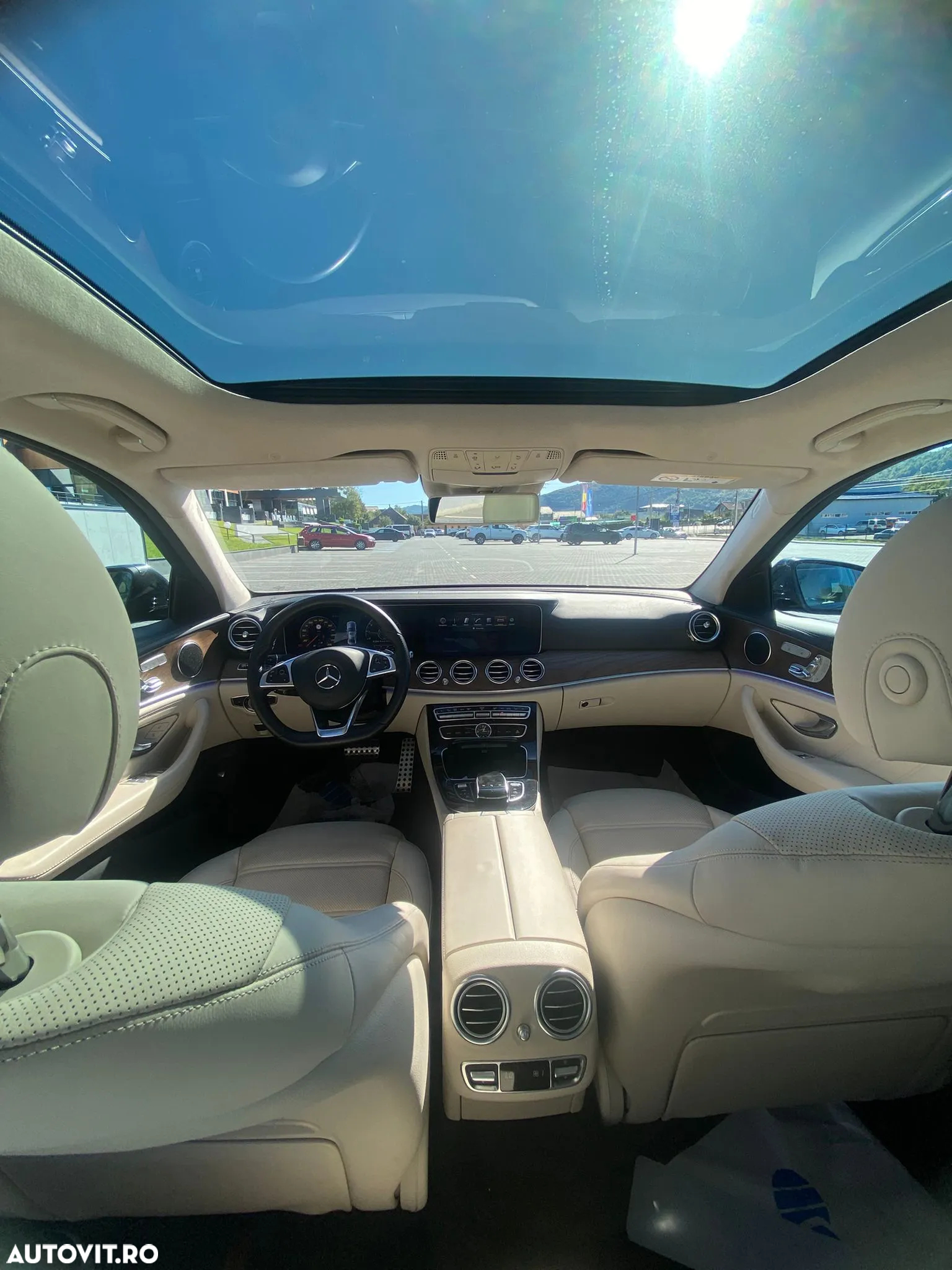 Mercedes-Benz E 43 AMG 4Matic 9G-TRONIC - 12