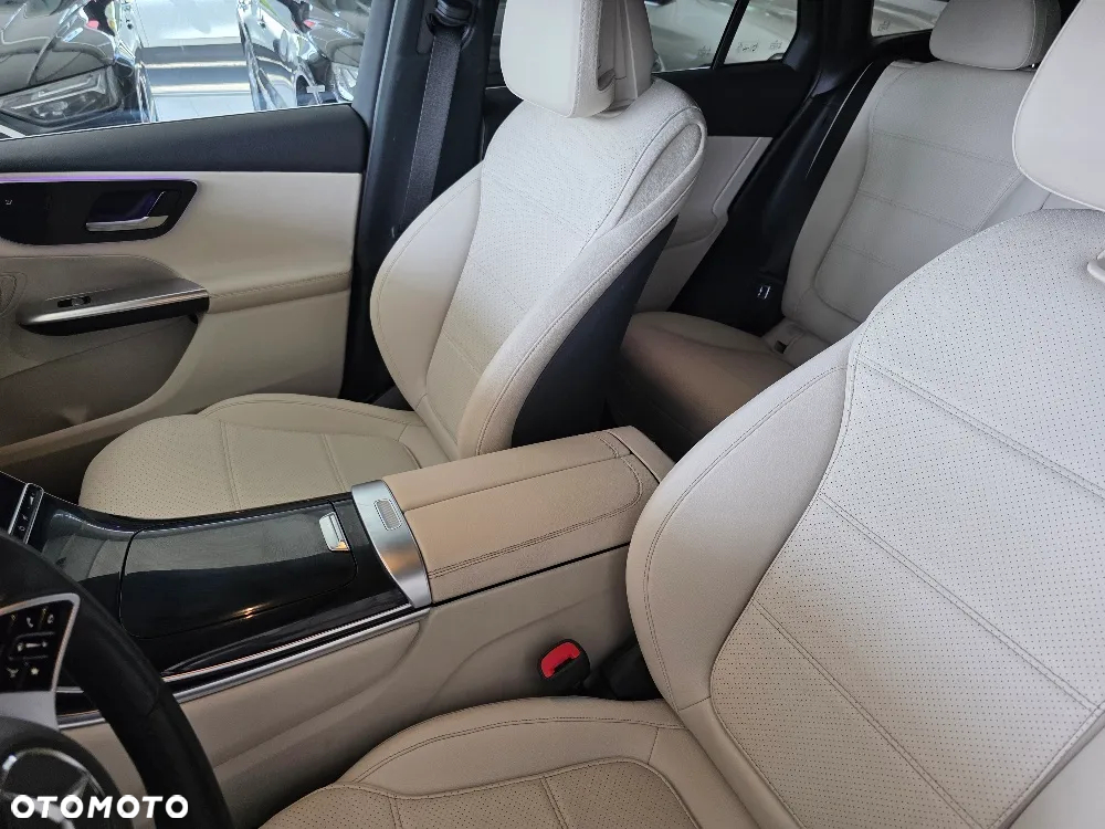 Mercedes-Benz GLC 300 e 4-Matic Avantgarde - 19