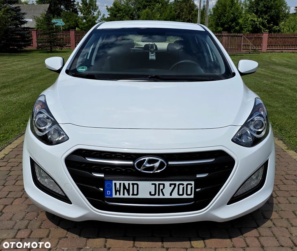 Hyundai i30 1.4 Classic + - 11