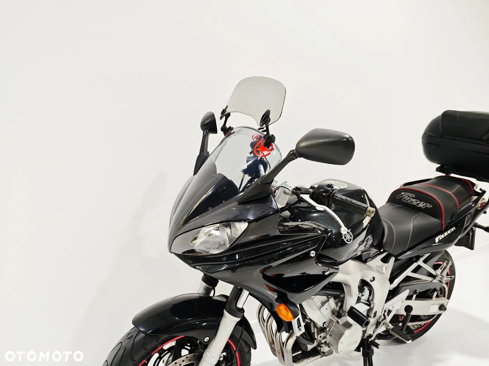 Yamaha FZ - 12