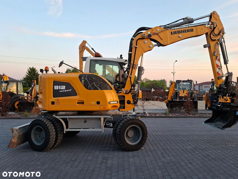 Liebherr A912 ROTOTILT ze szczypcami Super Stan - 4