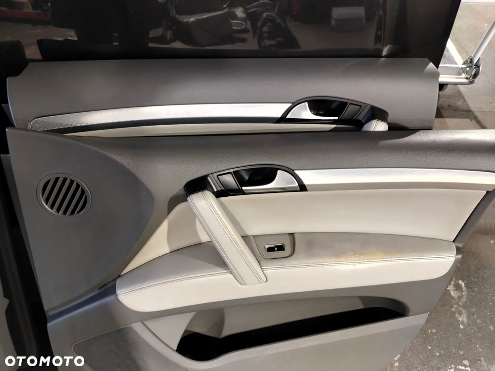 Boczki drzwi Audi Q7 - 4