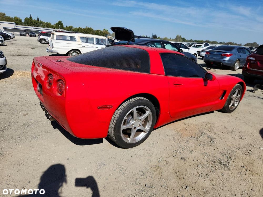 Chevrolet Corvette - 3