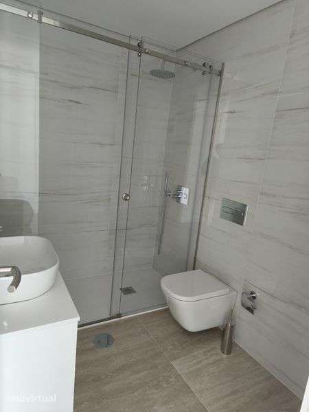 Arrendo apartamento T2 na trav de São Dinis, Porto - Grande imagem: 5/7