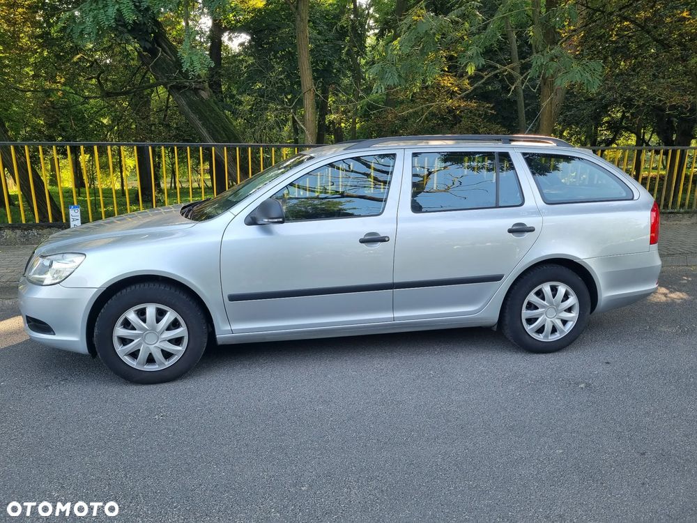 Skoda Octavia 1.6 Combi Classic - 4