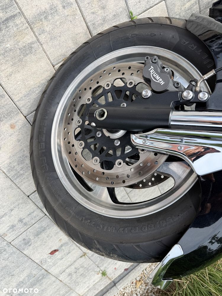 Triumph Rocket - 16