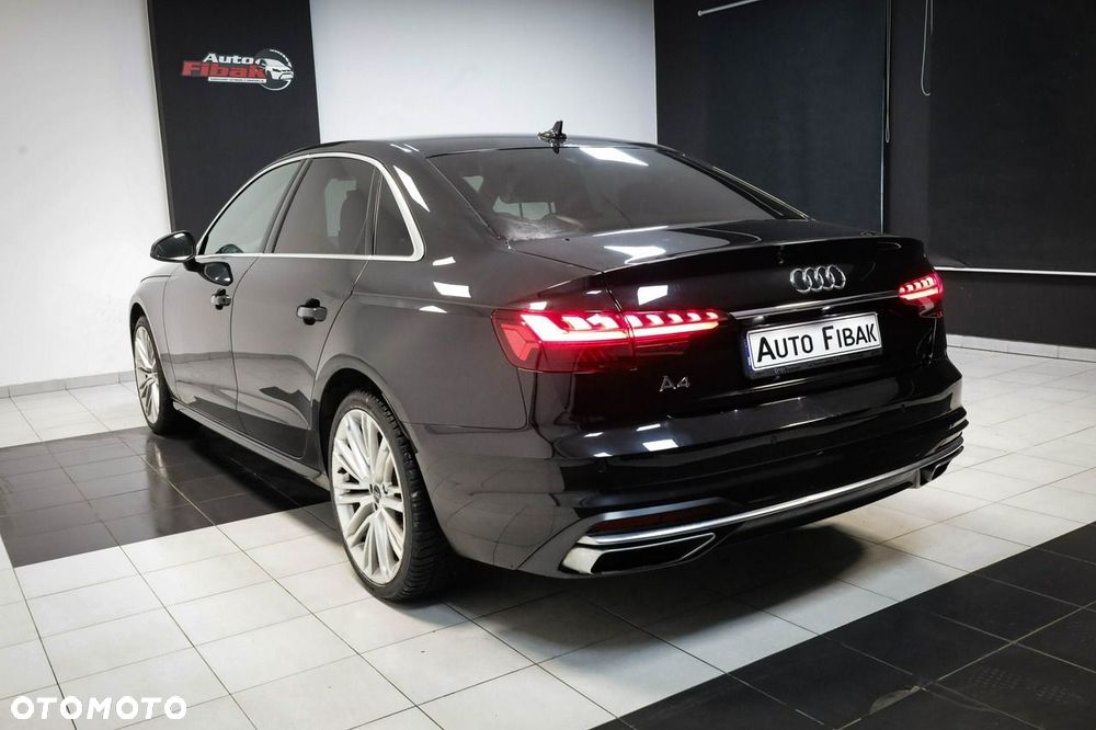 Audi A4 Limousine - 10