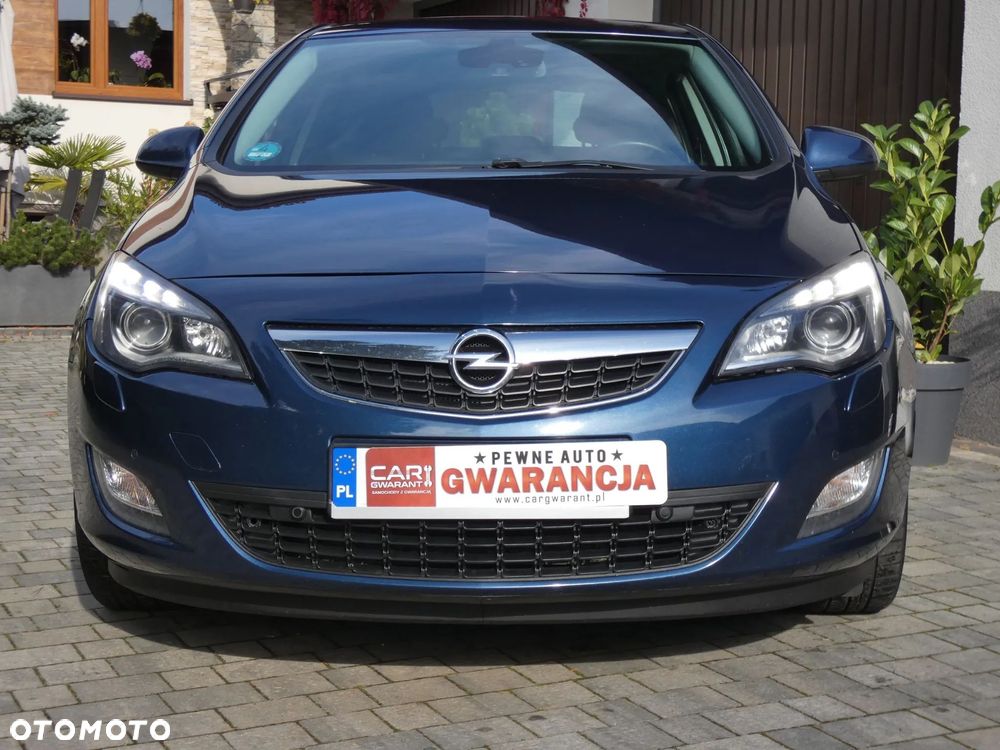 Opel Astra 1.4 T Cosmo S&S - 9
