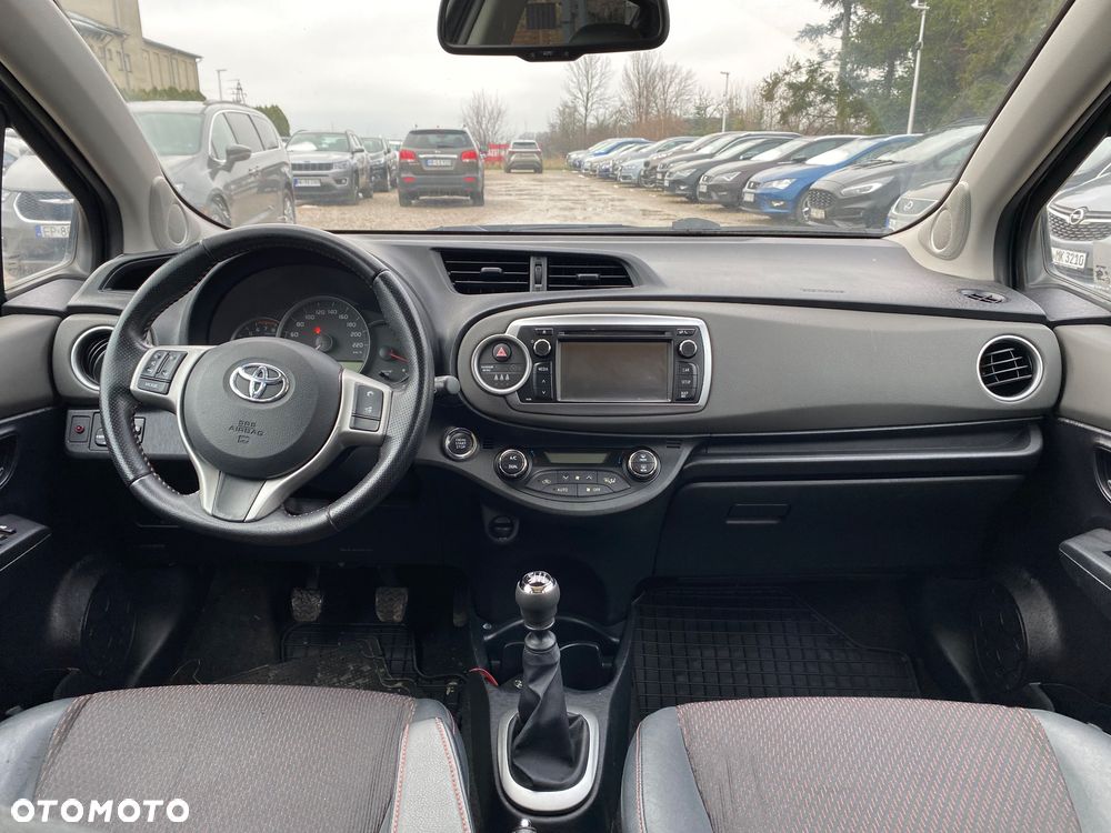 Toyota Yaris 1.33 Prestige - 28