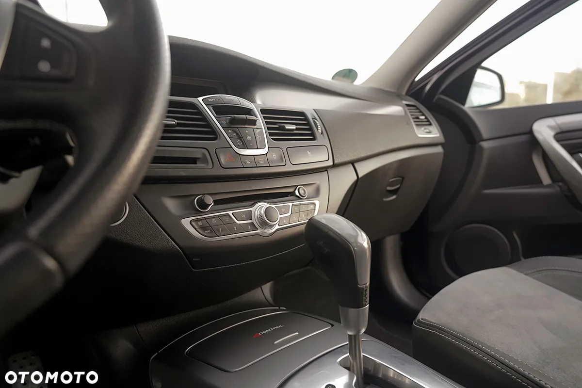 Renault Laguna Grandtour 2.0 dCi FAP Dynamique - 31