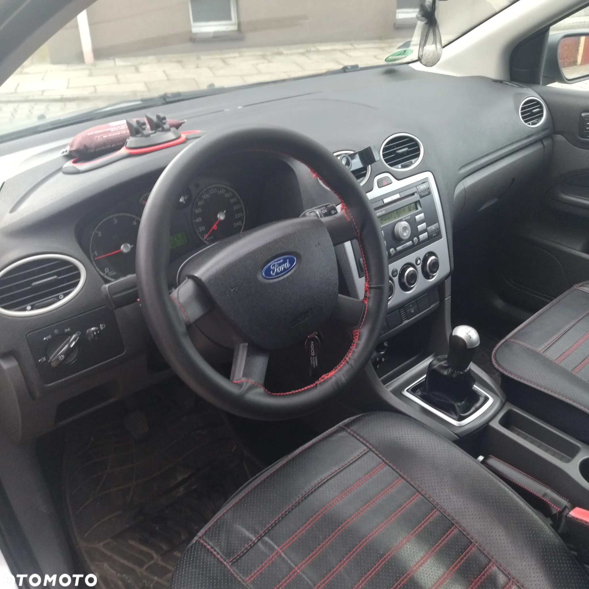 Ford Focus 1.8 TDCi Ambiente - 6