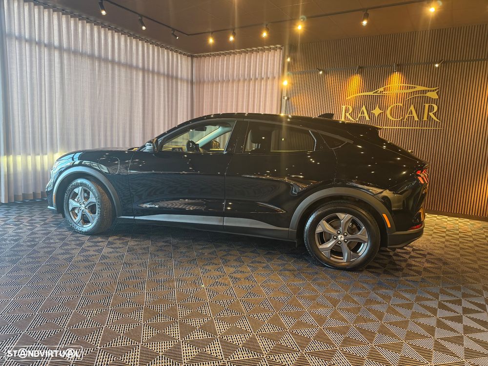 Ford Mustang Mach-E Premium - 2