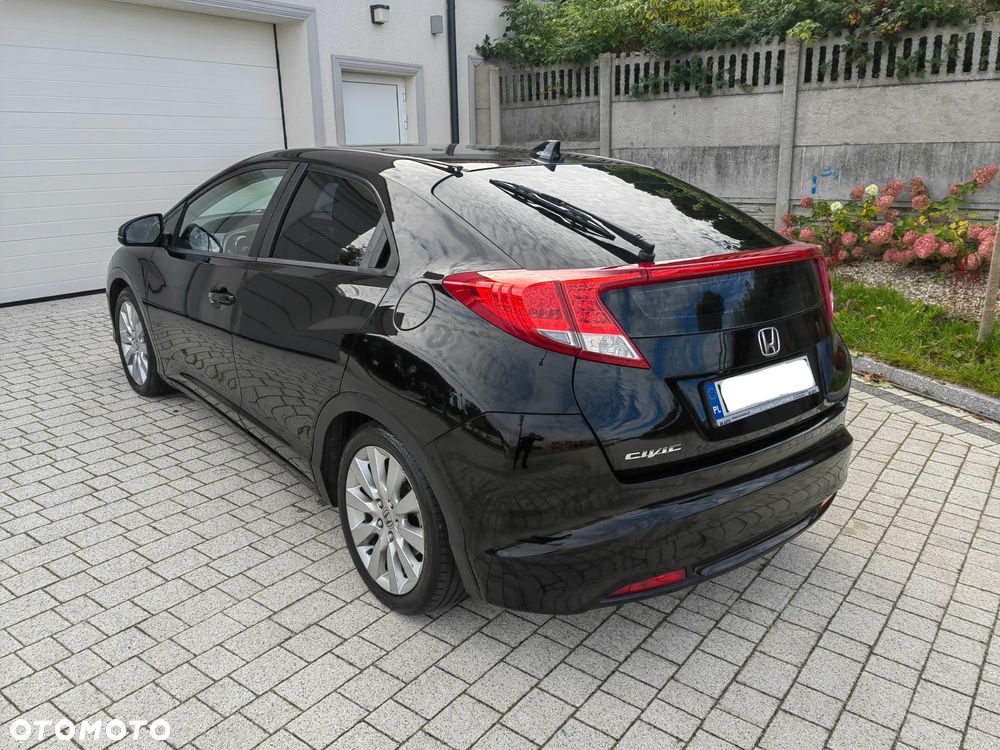 Honda Civic 2012 photo 3