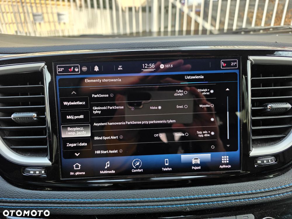 Chrysler Pacifica - 18