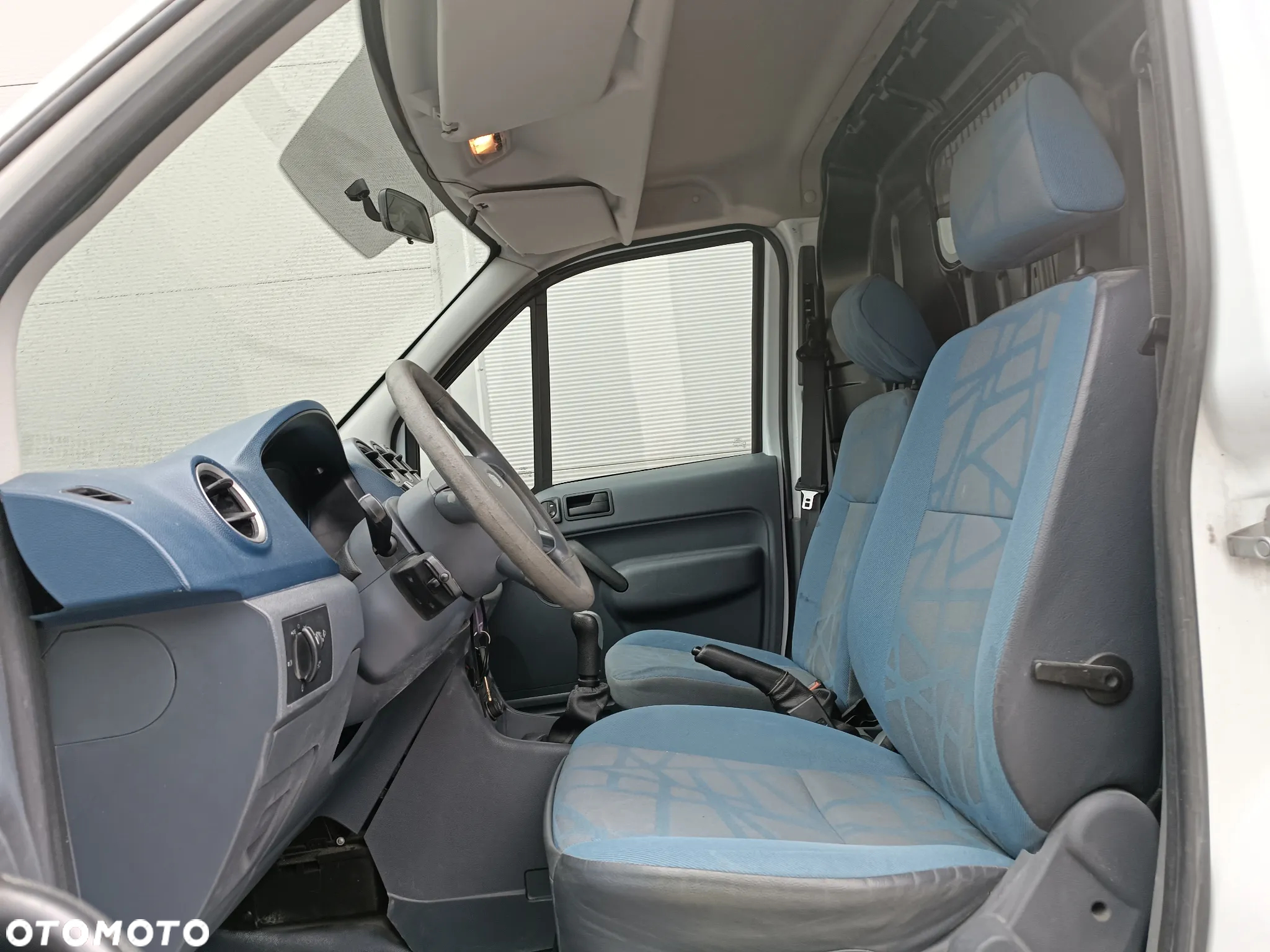 Ford Transit Connect - 12