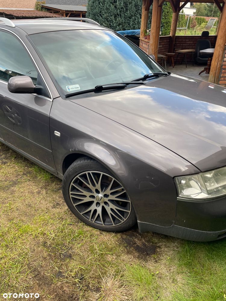 Audi A6 Avant 2.4 - 4