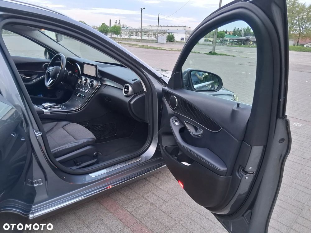 Mercedes-Benz Klasa C 200 d 9G-TRONIC Avantgarde - 21
