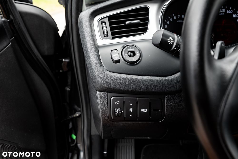 Kia Ceed 1.6 GDI DCT Platinum Edition - 30