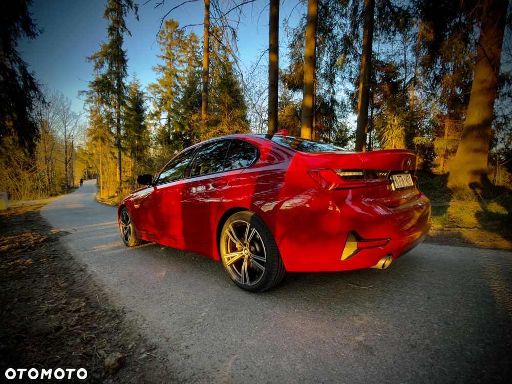 BMW Seria 3 330i M Sport - 38