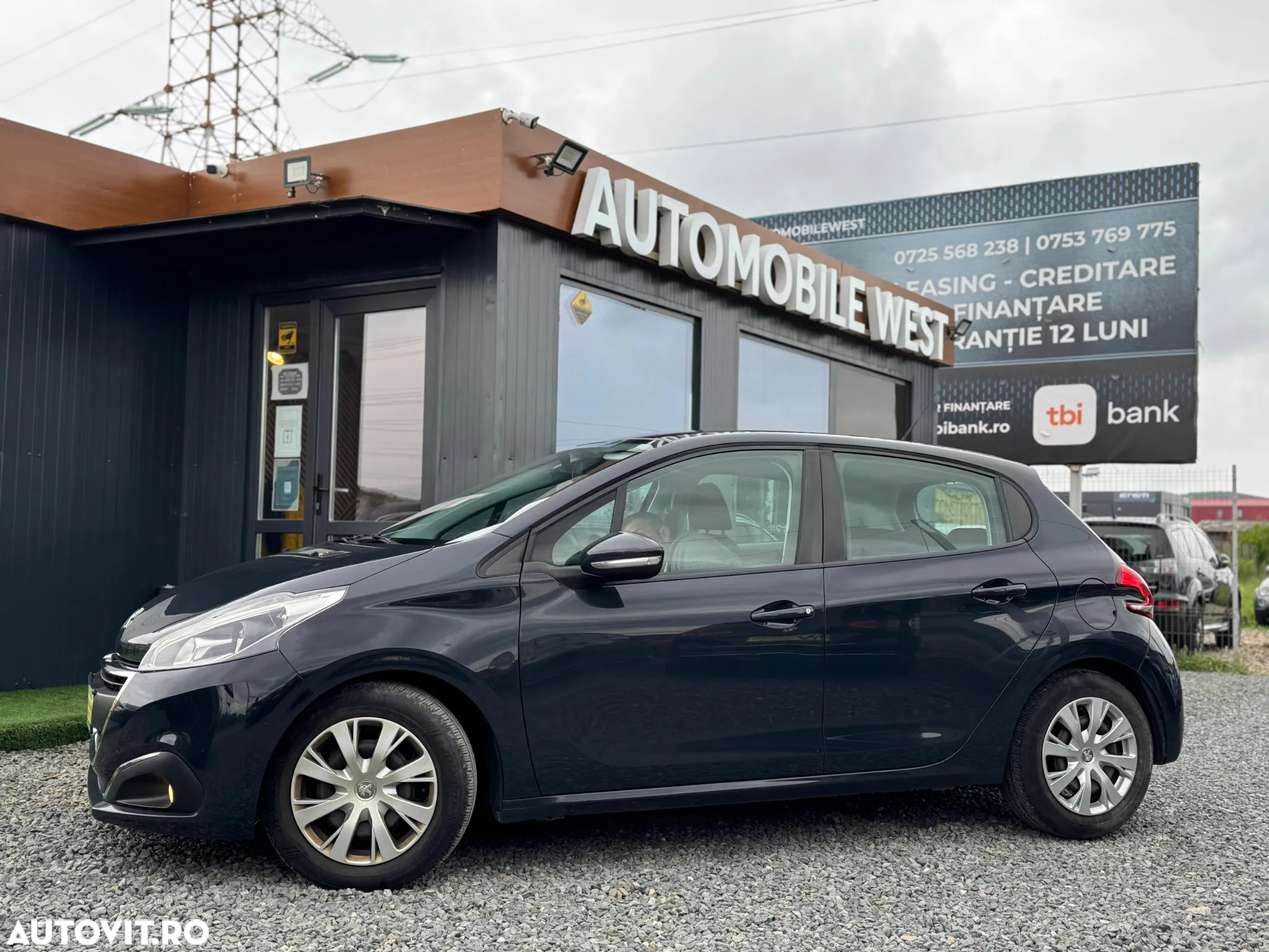 Peugeot 208 1.2 L PureTech Allure - 16