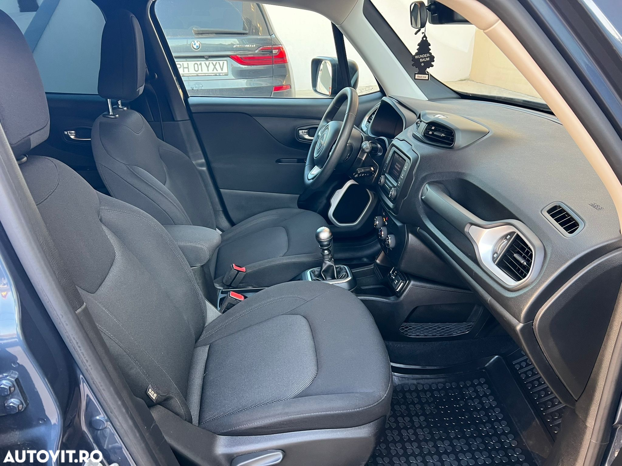 Jeep Renegade - 11