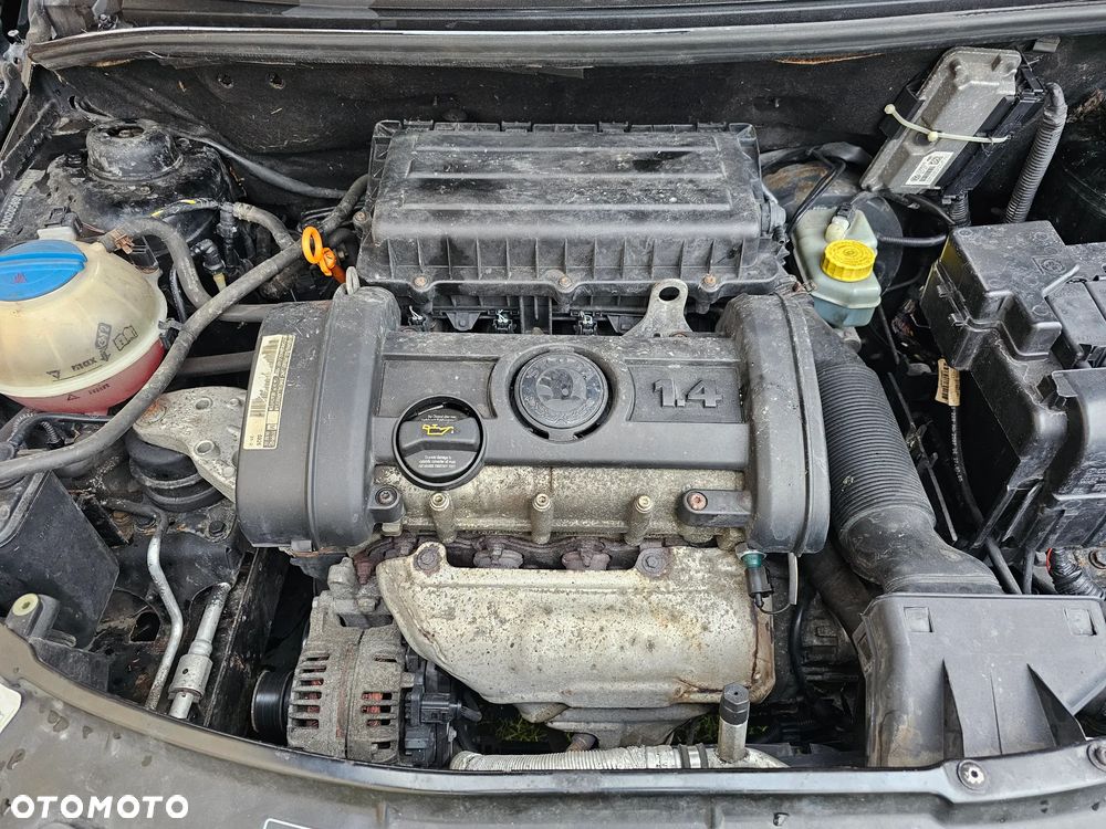 Skoda Roomster 1.4 16V PLUS EDITION - 35