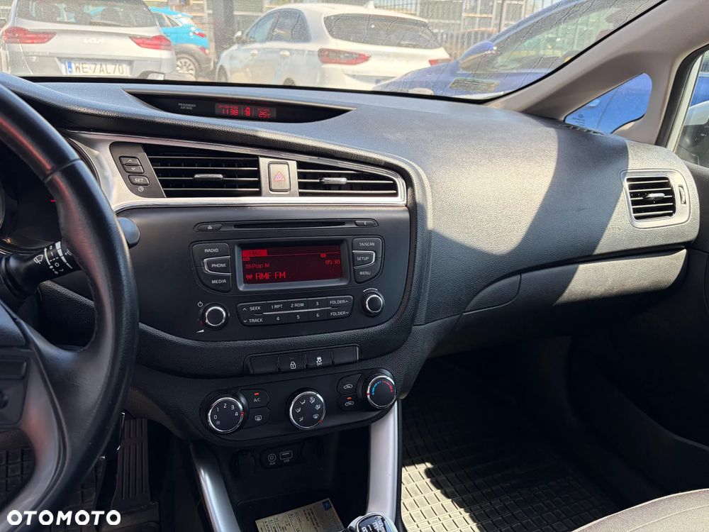 Kia Ceed 1.4 CRDi M - 11
