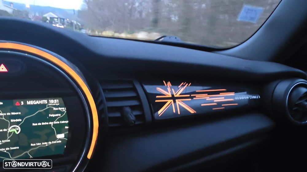 MINI 3 Portas Cooper D Aut. Seven Chili - 32