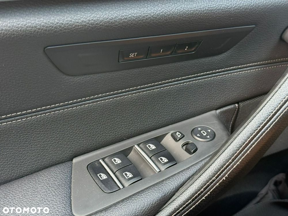 BMW Seria 5 - 26