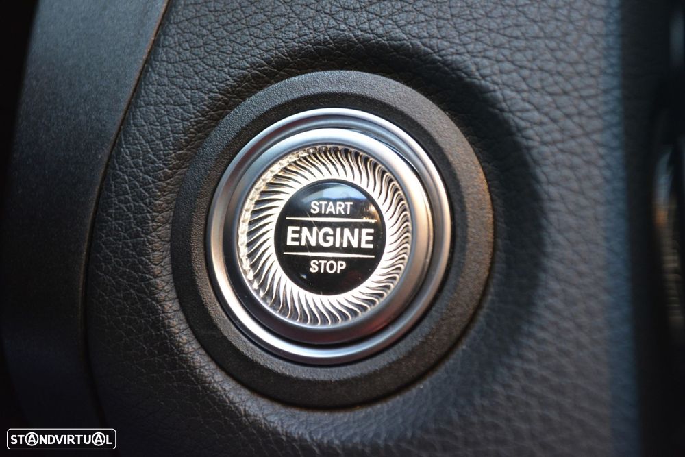 Mercedes-Benz C 300 AMG Line - 41