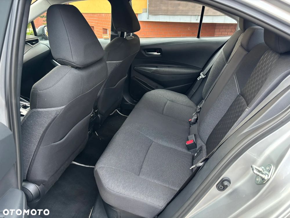 Toyota Corolla 1.8 Hybrid Executive - 26