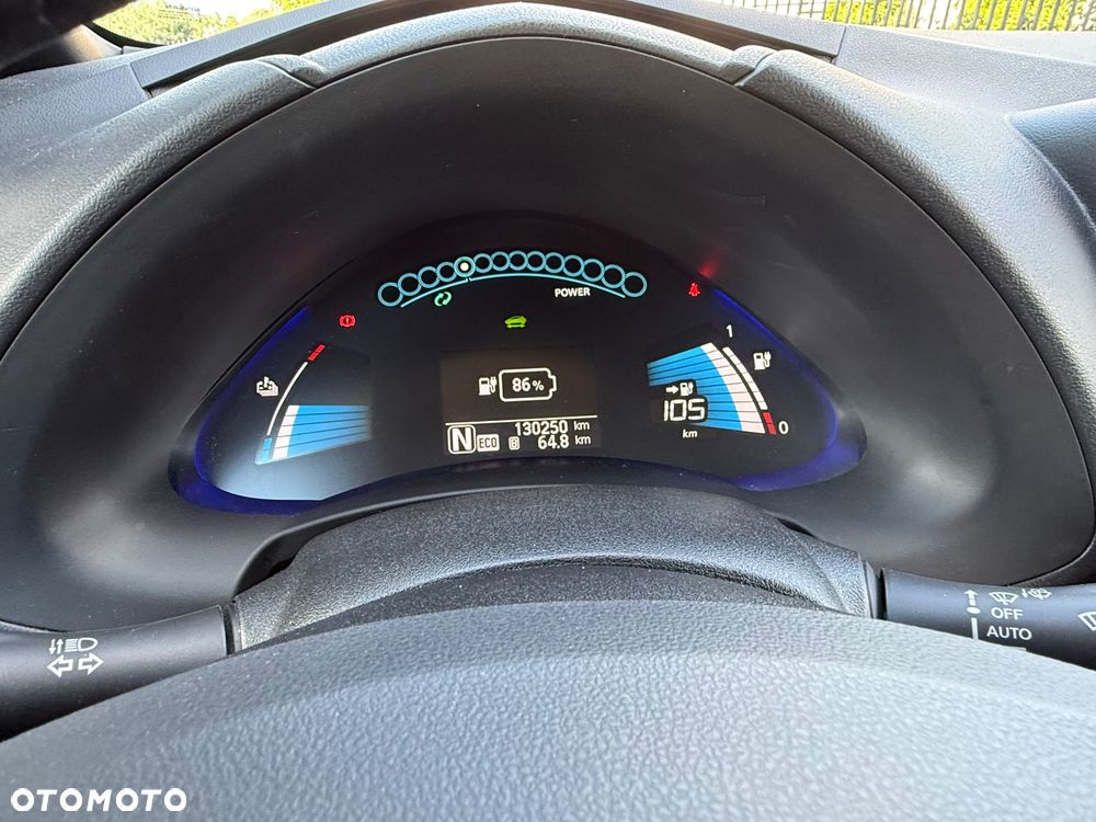 Nissan Leaf - 14