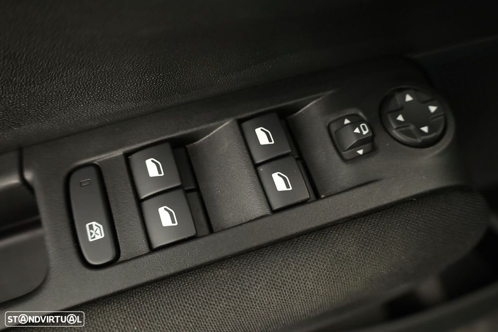 Citroën C3 Aircross 1.5 BlueHDi Plus - 19