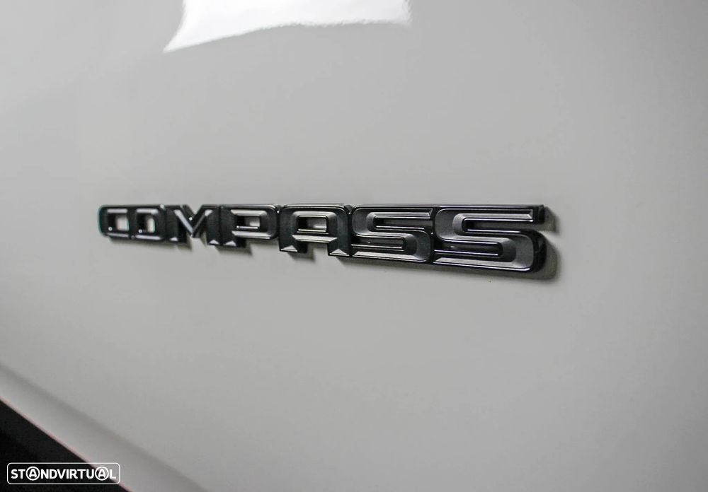 Jeep Compass 1.5 TG e-Hybrid Night Eagle DCT - 37