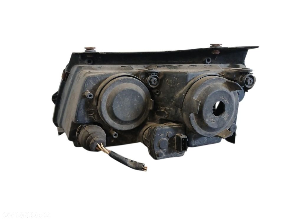 LAMPA LEWA PRZEDNIA PRZÓD VW PASSAT B5 LAMPA LEWA PRZEDNIA PRZÓD PASSAT B5 - 2