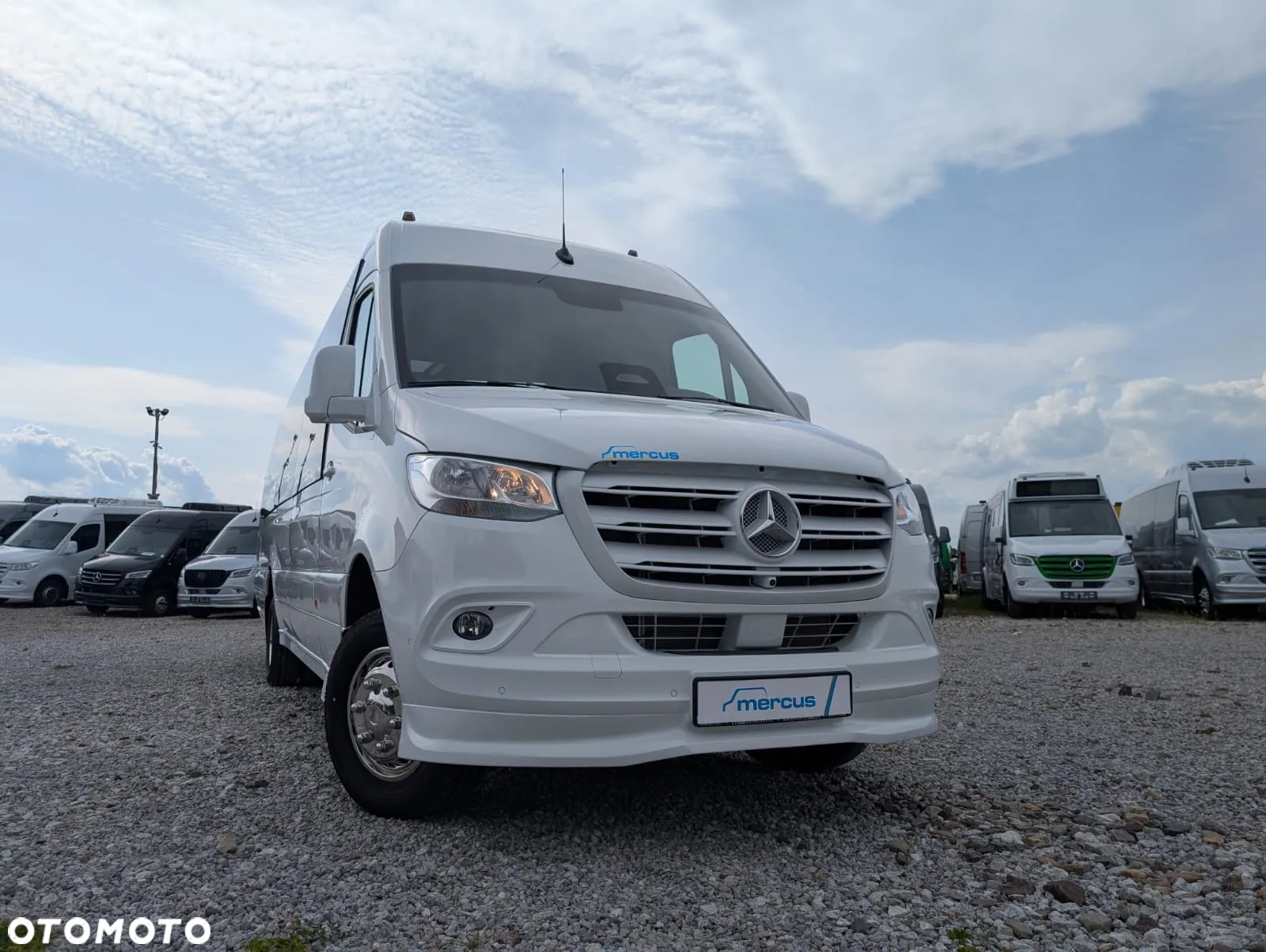 Mercedes-Benz Sprinter 517 - 12