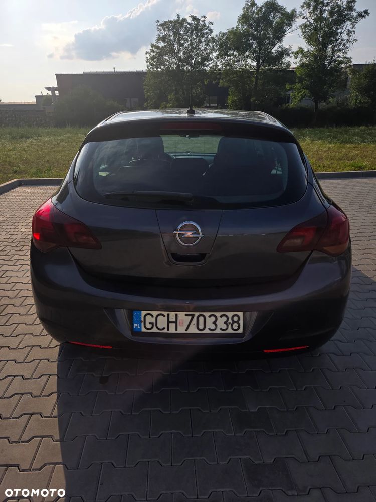 Opel Astra 1.6 Cosmo - 3