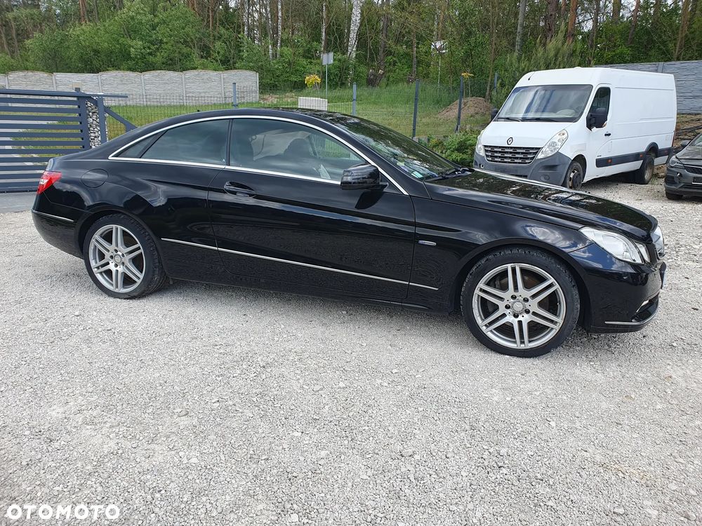 Mercedes-Benz Klasa E 350 CGI BlueEFFICIENCY 7G-TRONIC Avantgarde - 10