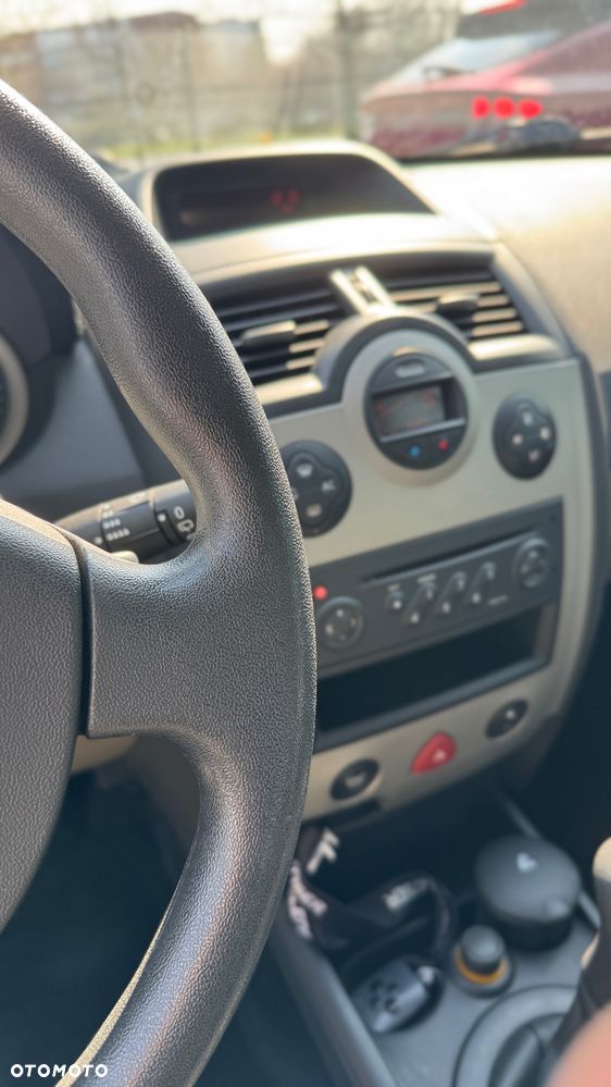 Renault Megane 1.4 Confort Dynamique - 27