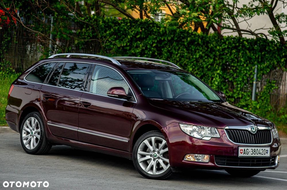 Skoda Superb 1.8 TSI DSG Exclusive - 1