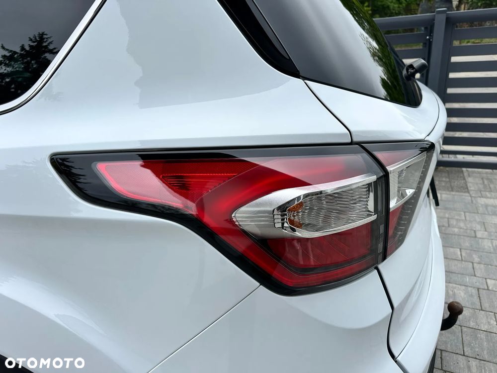 Ford Kuga 1.5 EcoBoost 2x4 Titanium - 10