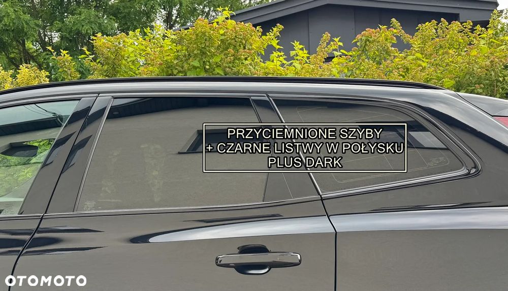 Volvo XC 60 B4 D AWD Plus Dark - 33