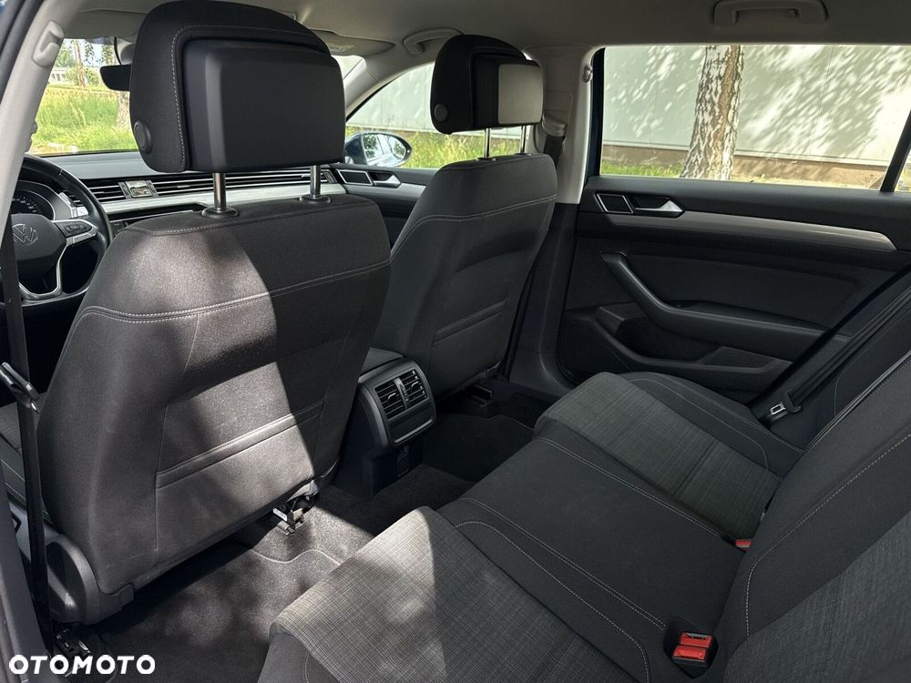 Volkswagen Passat 1.5 TSI EVO Business - 31