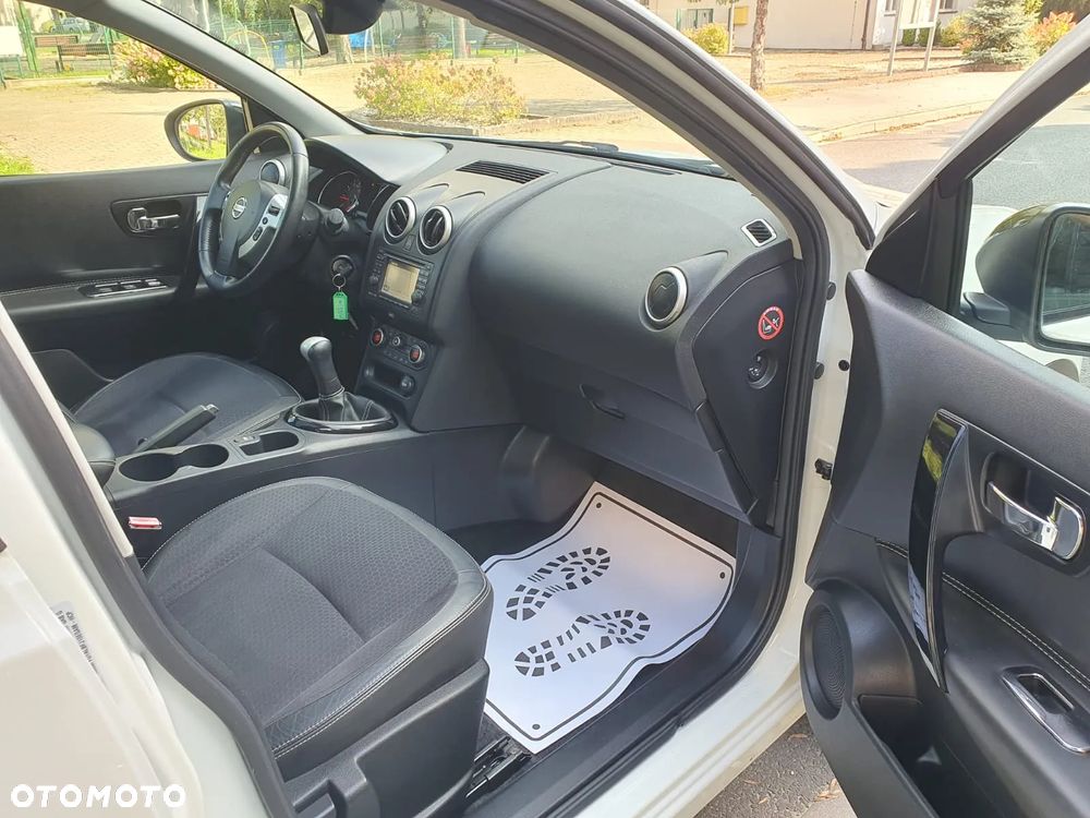 Nissan Qashqai 1.6 360 - 17