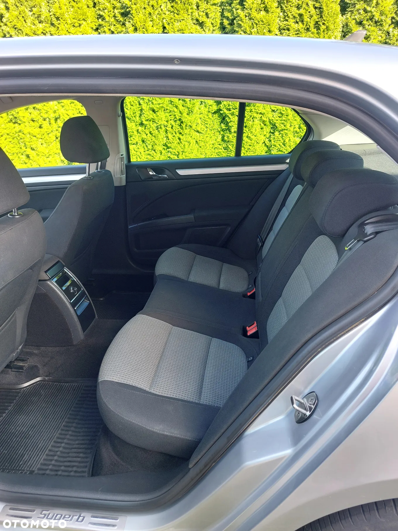Skoda Superb 2.0 TDI Elegance DSG - 7