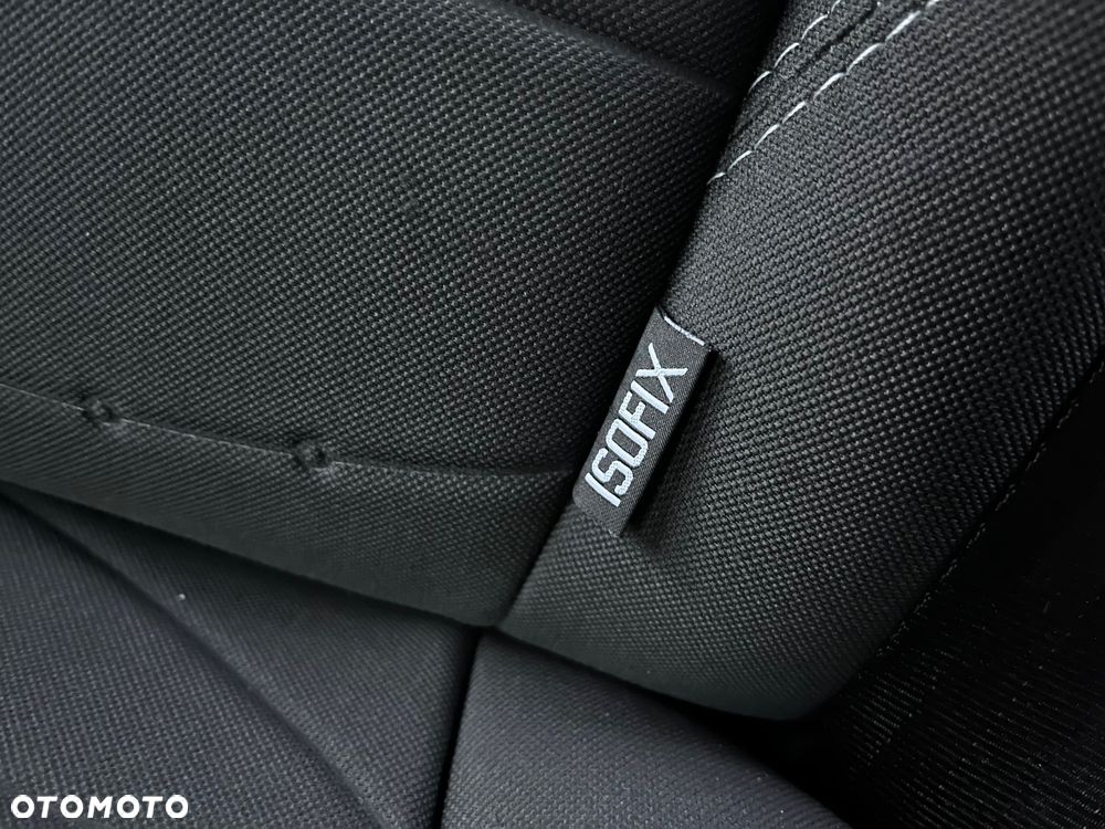 Ford Fiesta 1.0 EcoBoost Start-Stop Champions Edition - 27