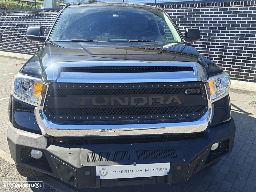 Toyota Tundra - 4