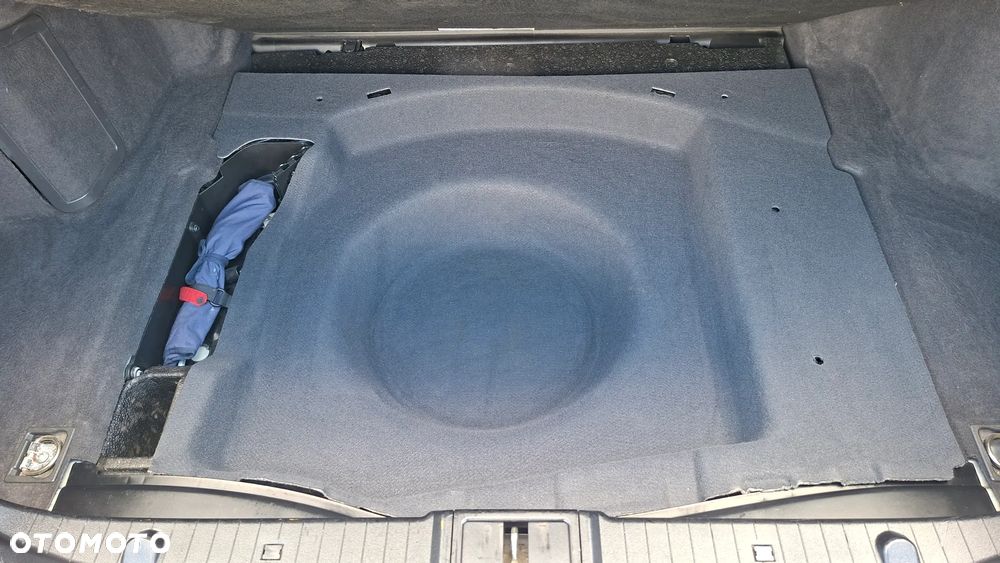 Mercedes-Benz Klasa E 200 Kompressor Automatik Avantgarde - 33