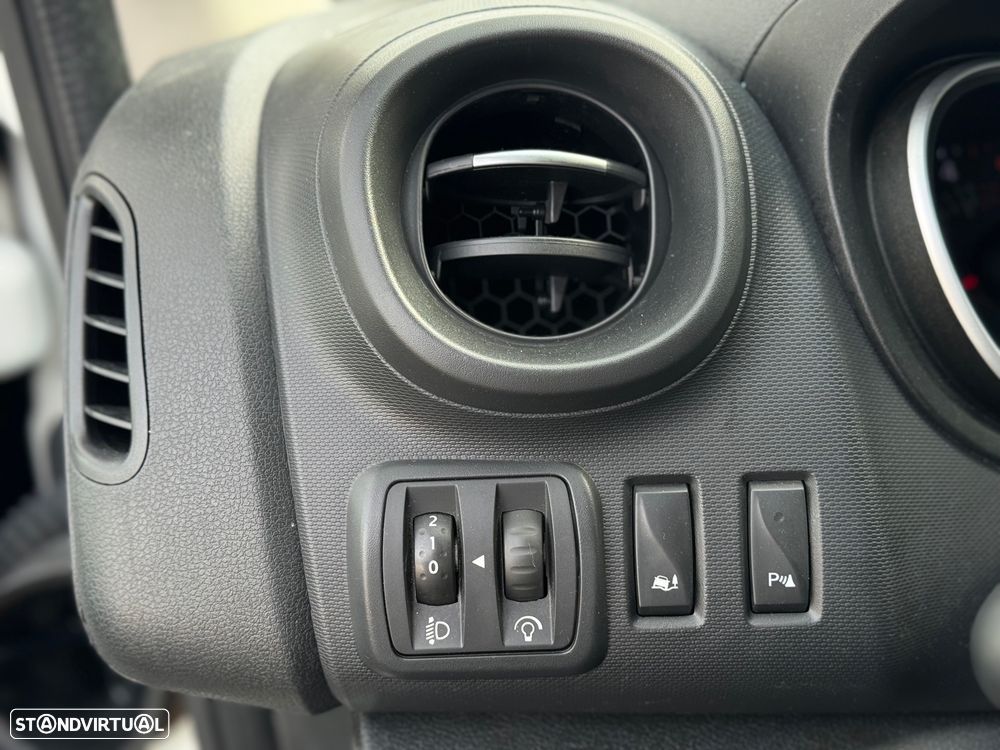 Renault Trafic 2.0 DCI Longa C/IVA DEDUTIVEL - 9
