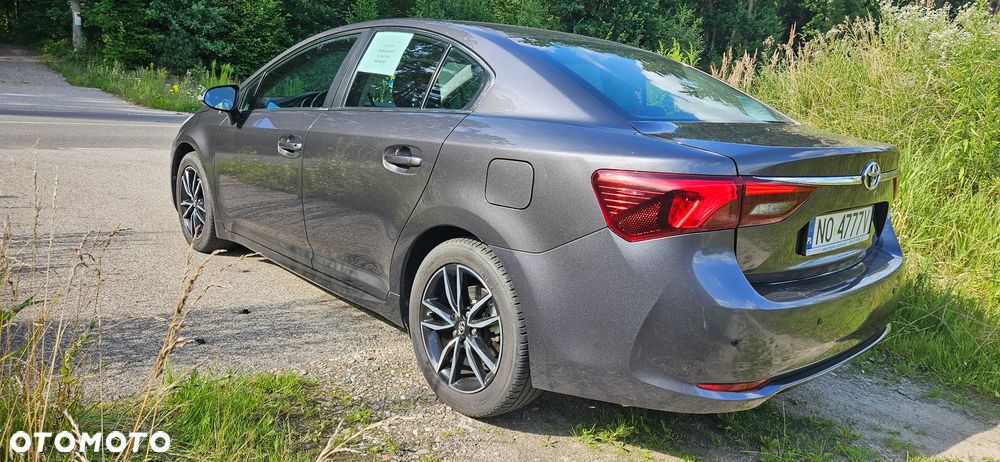 Toyota Avensis - 4